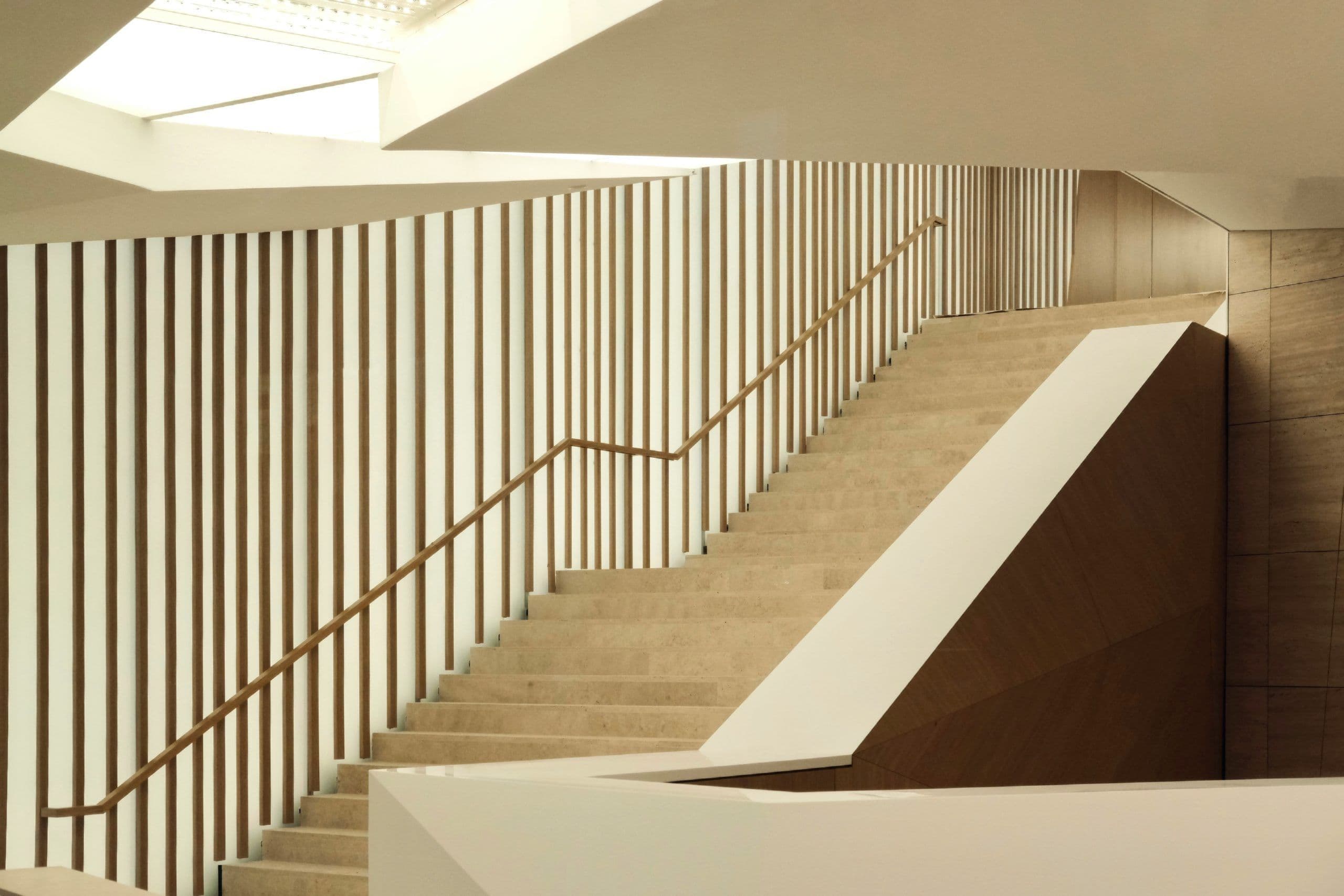 Rekomendasi Motif Populer Railing Tangga Rumah!